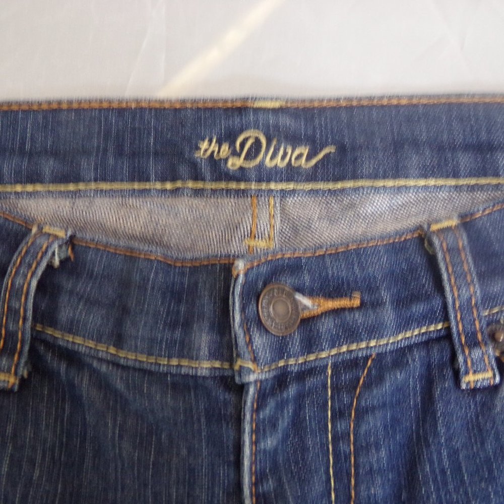 The Diva Old Navy Size 4 Jeans